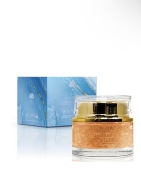 Below Zero Glacier Ice Age Defying Cooling Facial Peeling Gel MSRP $400